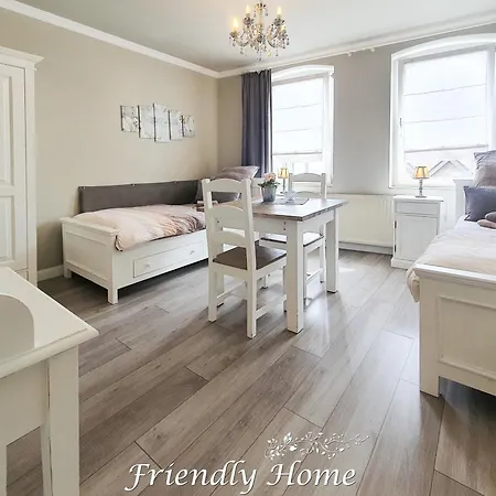 Friendly - Stadthaus Feriehus *